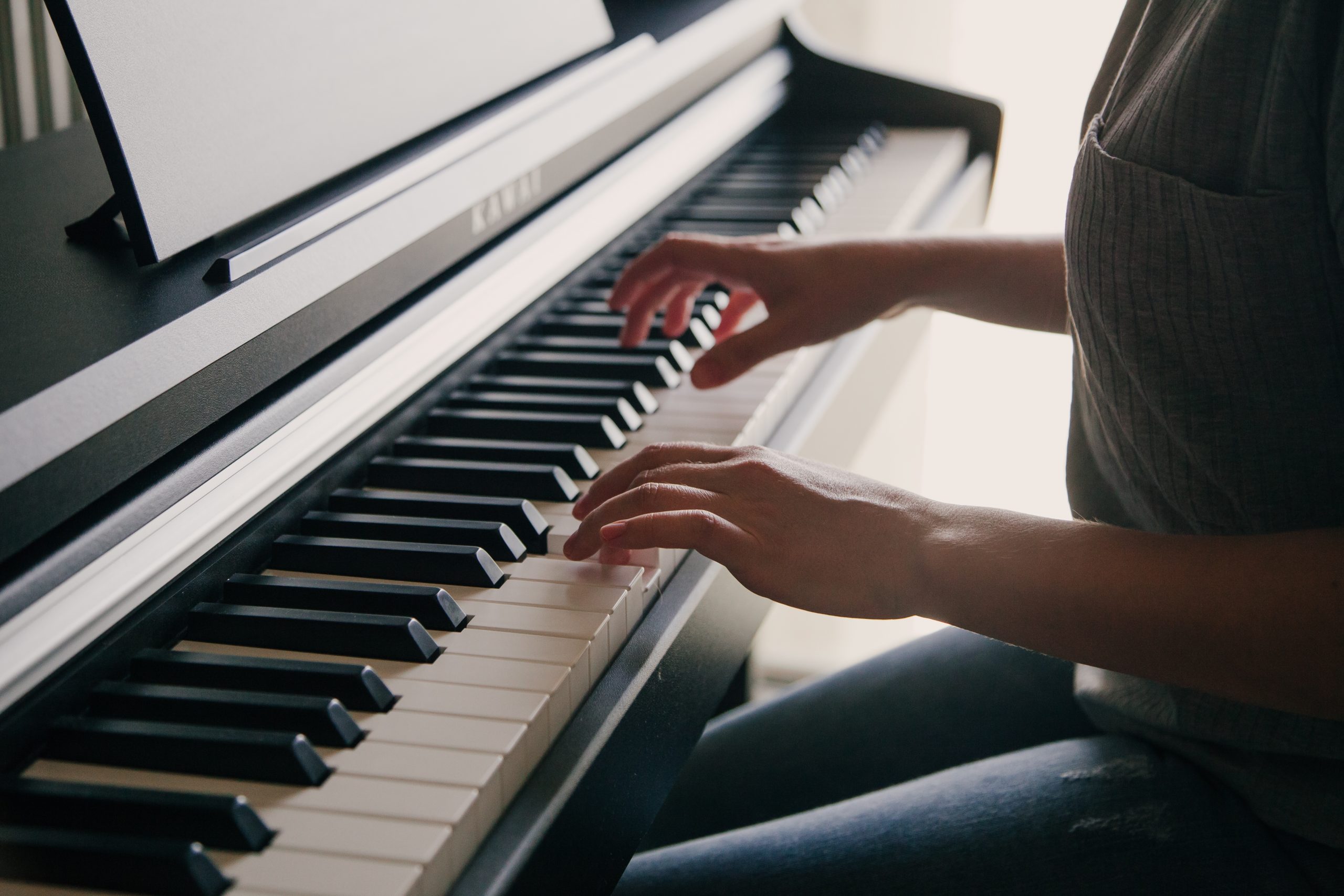 How to Play Piano – The Octave System